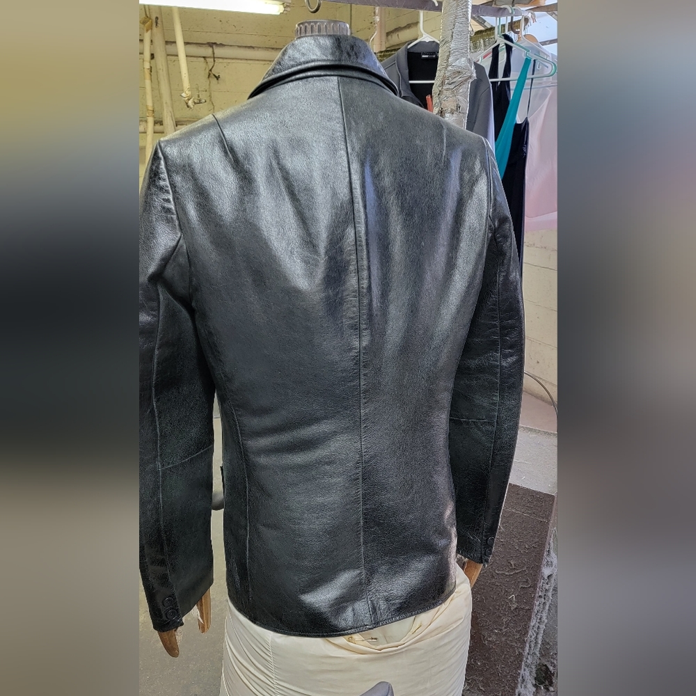 Leather Jacket!! - Picture 5 of 5